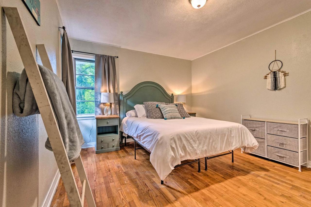 Centrally Located Hot Springs Home With Deck! 외부 사진