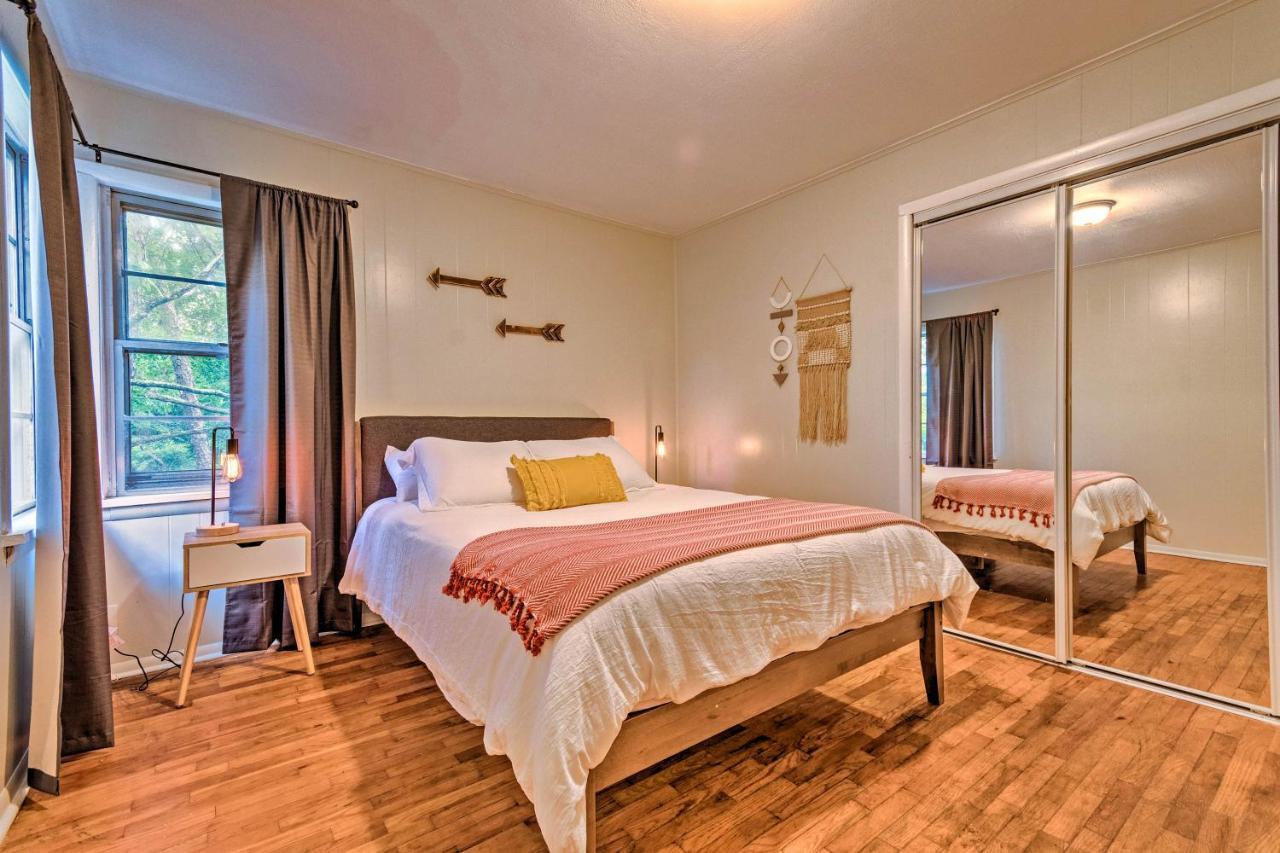 Centrally Located Hot Springs Home With Deck! 외부 사진