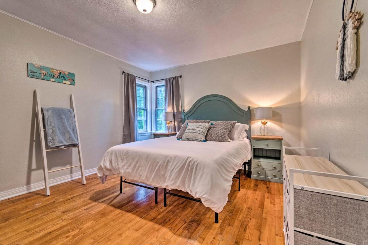 Centrally Located Hot Springs Home With Deck! 외부 사진